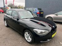 Gebraucht BMW 114 102 PS (75 kW) 2014 Schwarz Kleinwagen