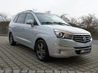 Usata SsangYong Rodius Sapphire 155 CV (114 kW) 2015 Argento Monovolume