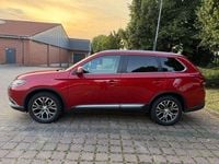 Gebraucht Mitsubishi Outlander Edition 150 PS (110 kW) 2017 Rot SUV