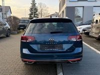 Gebraucht VW Passat R-line Plus 200 PS (147 kW) 2022 Blau Kombi
