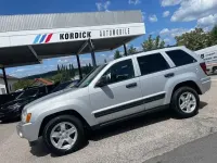Gebraucht Jeep Grand Cherokee Laredo 231 PS (169 kW) 2007 Bright silver metallic SUV