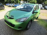 Gebraucht Mazda 2 Independence 86 PS (63 kW) 2009 Grün Kleinwagen