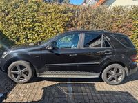 Gebraucht Mercedes ML320 224 PS (164 kW) 2008 Schwarz SUV