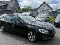 Gebraucht Volvo V60 Kinetic 120 PS (88 kW) 2015 Schwarz Kombi