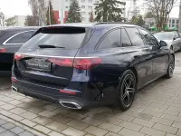 Gebraucht Mercedes E220 AMG 197 PS (144 kW) 2024 Metalliclack nautikblau Kombi