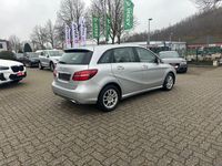 Gebraucht Mercedes 180 Urban 109 PS (80 kW) 2015 Silber Limousine