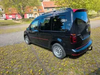 Gebraucht VW Caddy Highline 150 PS (110 kW) 2018 Schwarz Van / Kleinbus