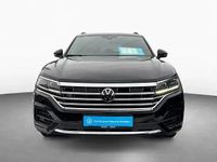 Gebraucht VW Touareg 231 PS (169 kW) 2023 Grenadillschwarz metallic SUV