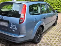 Usata Ford Focus 116 CV (85 kW) 2006 Blu Station wagon