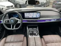Gebraucht BMW i7 M Sport 400 kW (544 PS) 2025 Mineralweiß Limousine