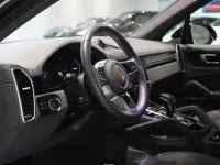 Gebraucht Porsche Cayenne E-Hybrid Platinum Edition 340 PS (250 kW) 2023 Chromitschwarz SUV
