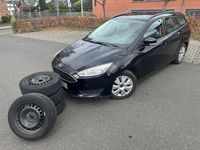 Gebraucht Ford Focus 101 PS (74 kW) 2017 Schwarz Kombi