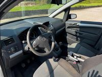 Gebraucht Opel Zafira 105 PS (77 kW) 2005 Silber Van / Kleinbus
