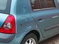 Gebraucht Renault Clio II 75 PS (55 kW) 2003 Grün Limousine