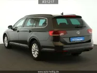 Gebraucht VW Passat Business 150 PS (110 kW) 2024 Grau Kombi