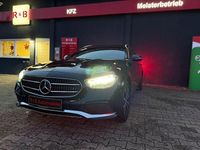 Gebraucht Mercedes E300 Avantgarde 194 PS (142 kW) 2022 Schwarz Kombi