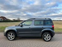 Gebraucht Skoda Yeti Style 150 PS (110 kW) 2015 Grau SUV
