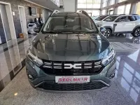 Uusi Dacia Jogger Expression 101 HP (74 kW) 2026 Vihreä Tila-auto