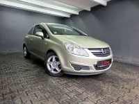 Gebraucht Opel Corsa Edition 80 PS (58 kW) 2008 Champagner silber m2 Kleinwagen