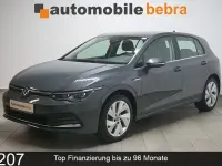 Gebraucht VW Golf VIII Style 150 PS (110 kW) 2022 Delfingrau Limousine
