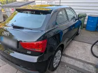 Gebraucht Audi A1 Design 90 PS (66 kW) 2015 Schwarz Kleinwagen