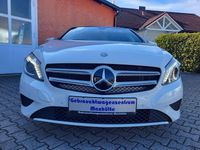 Gebraucht Mercedes A180 122 PS (89 kW) 2014 Weiß Limousine