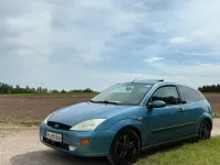 Second-hand Ford Focus 100 CP (73 kW) 2000 Albastru Berlinǎ