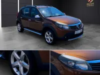 Gebraucht Dacia Sandero Stepway 88 PS (64 kW) 2013 Braun SUV