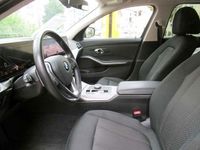 Gebraucht BMW 320 190 PS (139 kW) 2023 Grau Kombi
