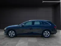 Gebraucht Audi A4 Advanced 204 PS (150 kW) 2021 Mythosschwarz metallic Kombi