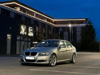 Gebraucht BMW 318 143 PS (105 kW) 2009 Silber Limousine