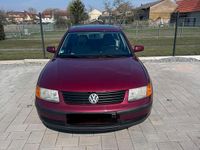 Gebraucht VW Passat 101 PS (74 kW) 1997 Rot Limousine