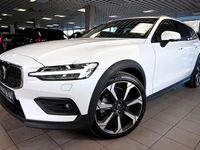 Gebraucht Volvo V60 CC Ultimate 250 PS (183 kW) 2024 Weiß Kombi