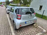 Second-hand Toyota iQ 68 CP (50 kW) 2013 Argintiu Hatchback