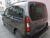 Gebraucht Peugeot TePee 110 PS (80 kW) 2018 Grau Kombi