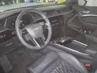 Używany Audi e-tron Ambiente 369 kW (503 KM) 2021 Szary SUV