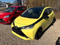 Gebraucht Toyota Aygo X-cite 69 PS (50 kW) 2017 5b9 lemonfresh gelb Kleinwagen