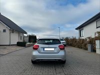 Gebraucht Mercedes A200 Edition 156 PS (114 kW) 2017 Silber Limousine