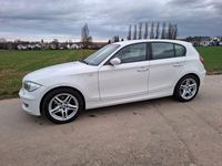 Gebraucht BMW 120 177 PS (130 kW) 2007 Weiß Kleinwagen