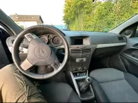 Gebraucht Opel Astra 105 PS (77 kW) 2006 Schwarz Coupé