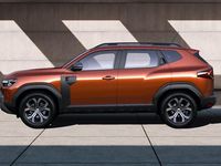 Neu Dacia Duster Extreme 131 PS (96 kW) 2025 Terracottabraun metallic SUV