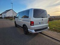 Second-hand VW Multivan Highline 179 CP (131 kW) 2012 Argintiu Monovolum