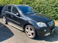 Gebraucht Mercedes ML500 AMG 387 PS (284 kW) 2008 Schwarz SUV