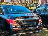 Gebraucht Mercedes E220 194 PS (142 kW) 2019 Schwarz Limousine