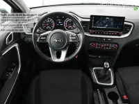 Używany Kia Ceed 120 KM (88 kW) 2021 Niebieski Hatchback