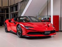 Gebraucht Ferrari SF90 999 PS (734 kW) 2024 Rot