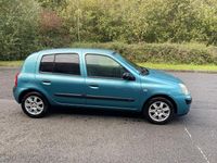 Gebraucht Renault Clio II 75 PS (55 kW) 2004 Blau Kleinwagen