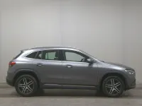 Gebraucht Mercedes GLA200 Progressive 163 PS (119 kW) 2022 Grau SUV
