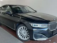 Gebraucht BMW 740 340 PS (250 kW) 2022 Saphirschwarz Limousine