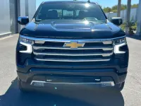Neu Chevrolet Silverado 426 PS (313 kW) 2026 Schwarz SUV